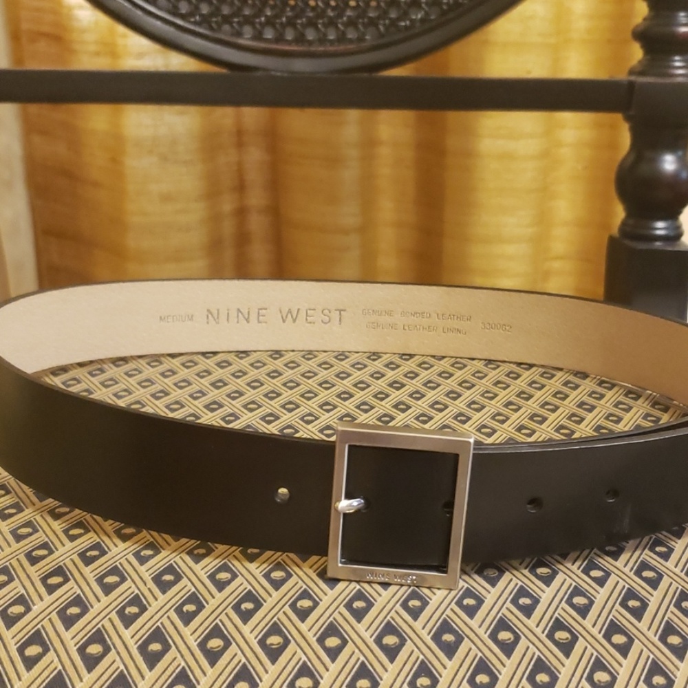 Black Nine West belt